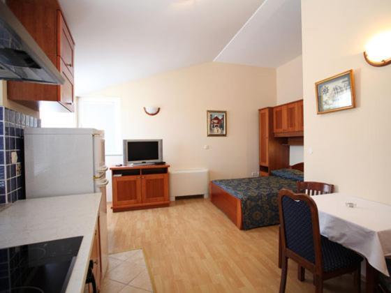 Apartament Bijeli Delfin *